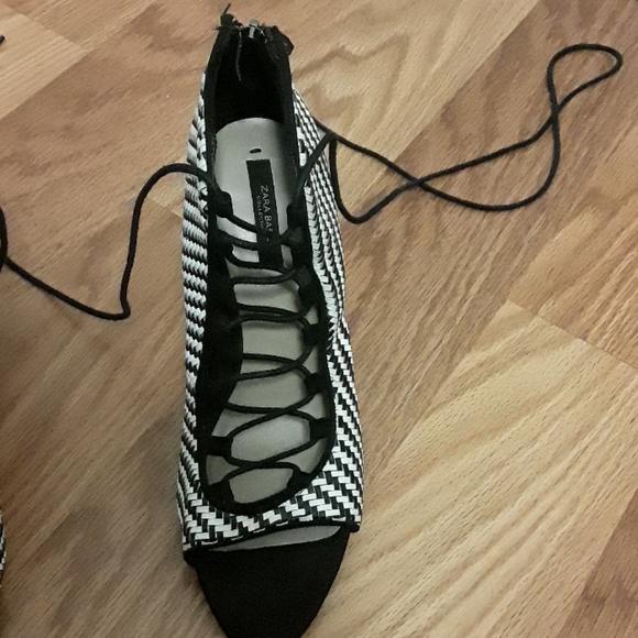 zara lace up black and white stripes - Picture 3 of 4